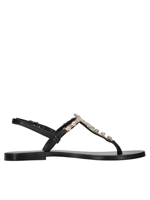 Sandali flat infradito in pelle con accessorio gioiello PATRIZIA PEPE | PPJ330 VIT.NERO